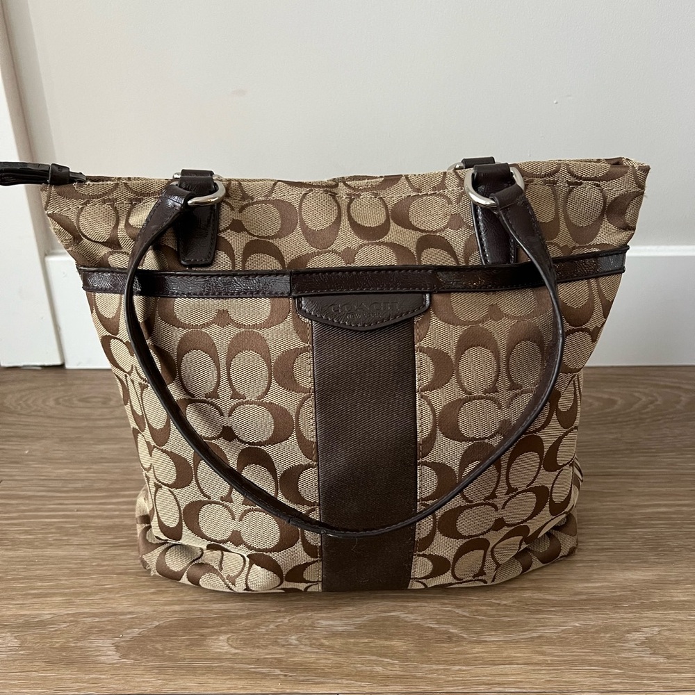 Coach Tan and Brown Signature Tote Y2K - Picture 2 of 9